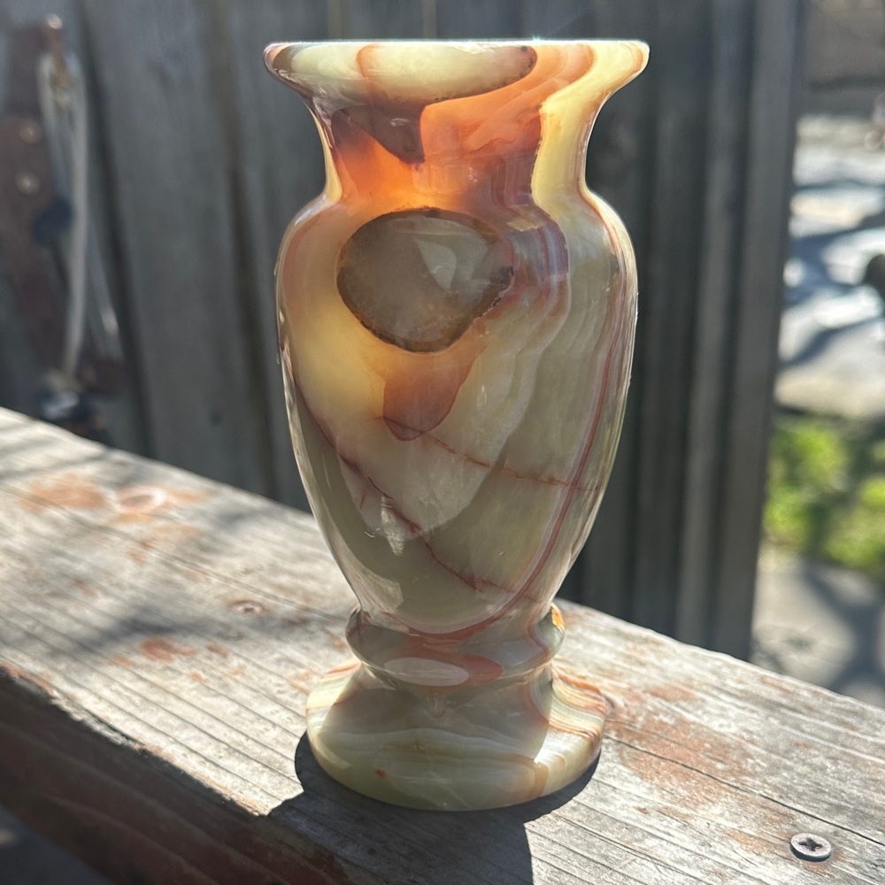 Green Onyx vase, with Swirling Patterns, looks beautiful in Sunlight